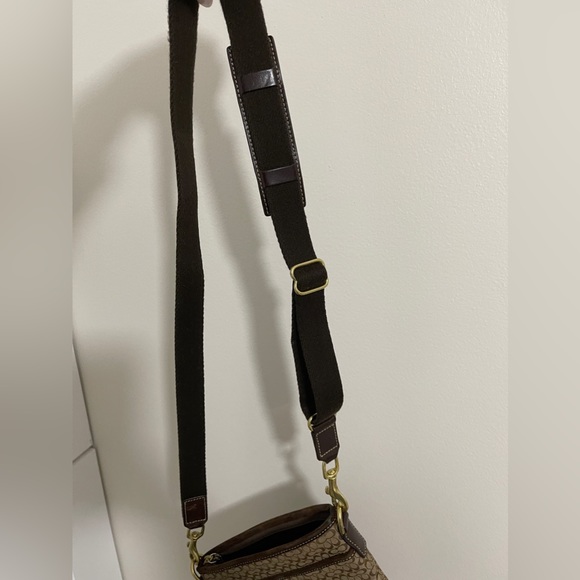 Vintage Coach Leather and Suede Chocolate Brown Crossbody - Picture 4 of 9